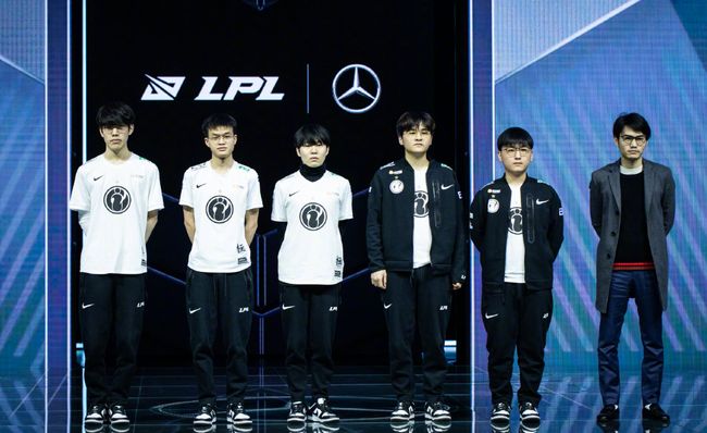 使得斯洛文 使得斯洛文